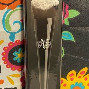 Kat Von D Lock it foundation brush